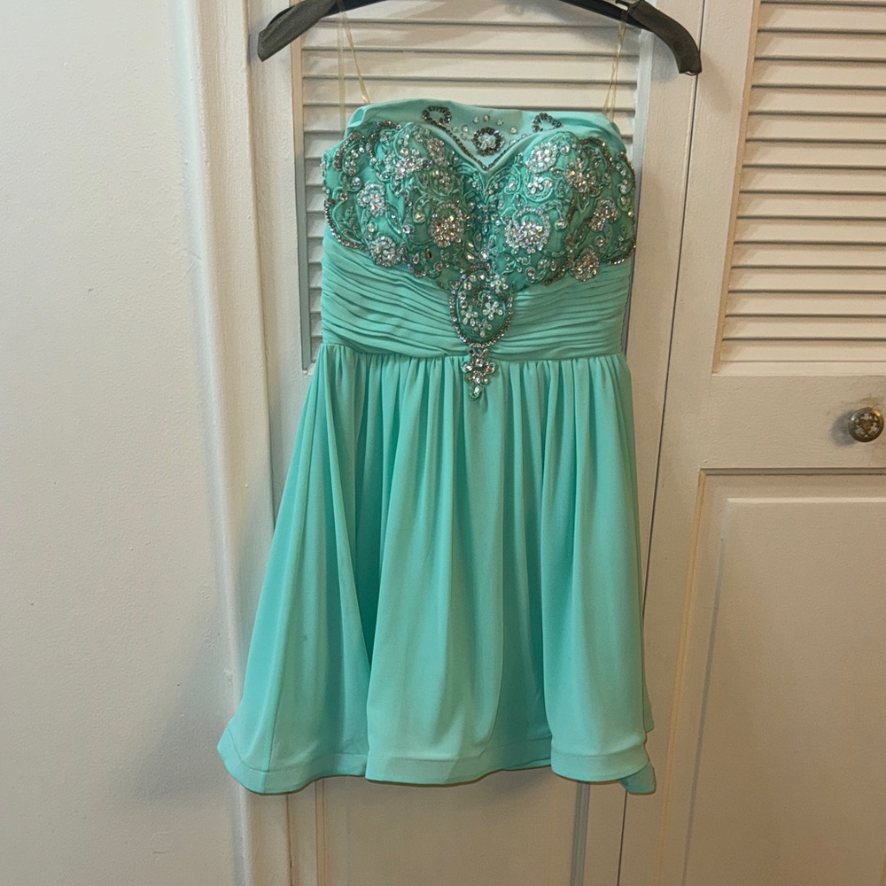 Petite Women’s Beaded Aqua Strapless Dress